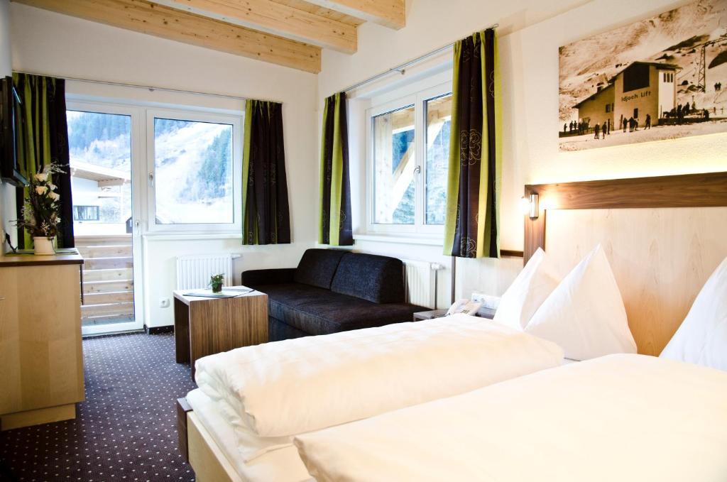 Hotel Tannenhof Ischgl Quarto foto