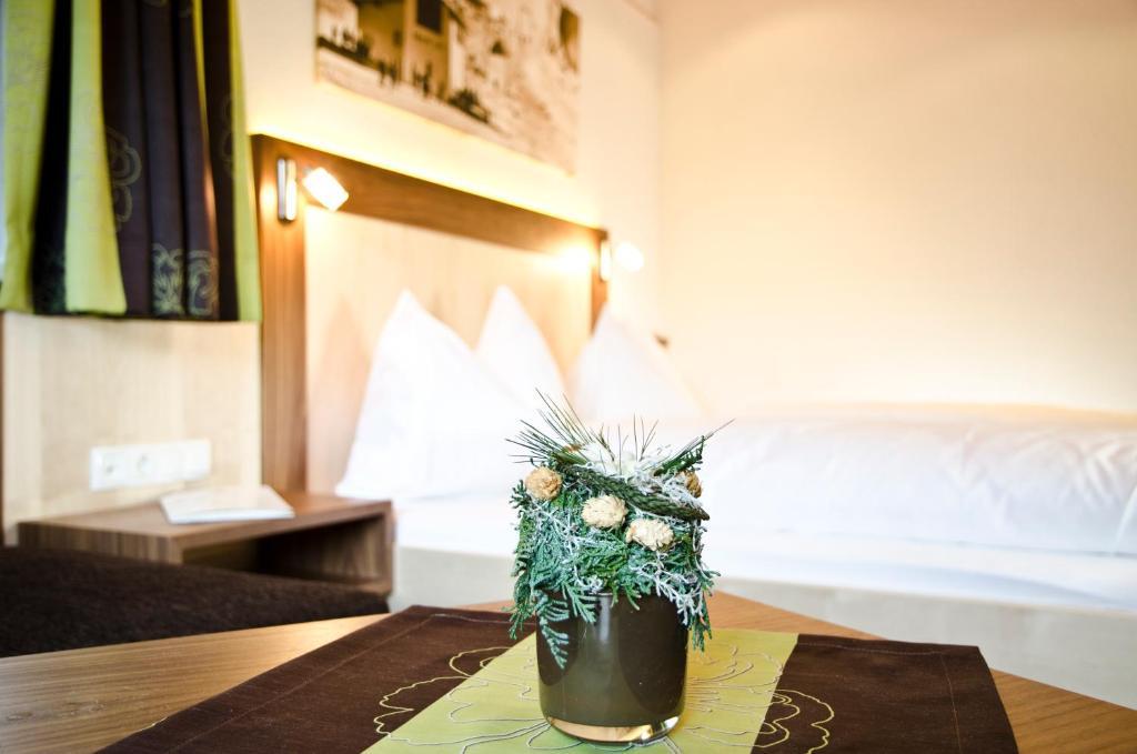 Hotel Tannenhof Ischgl Quarto foto